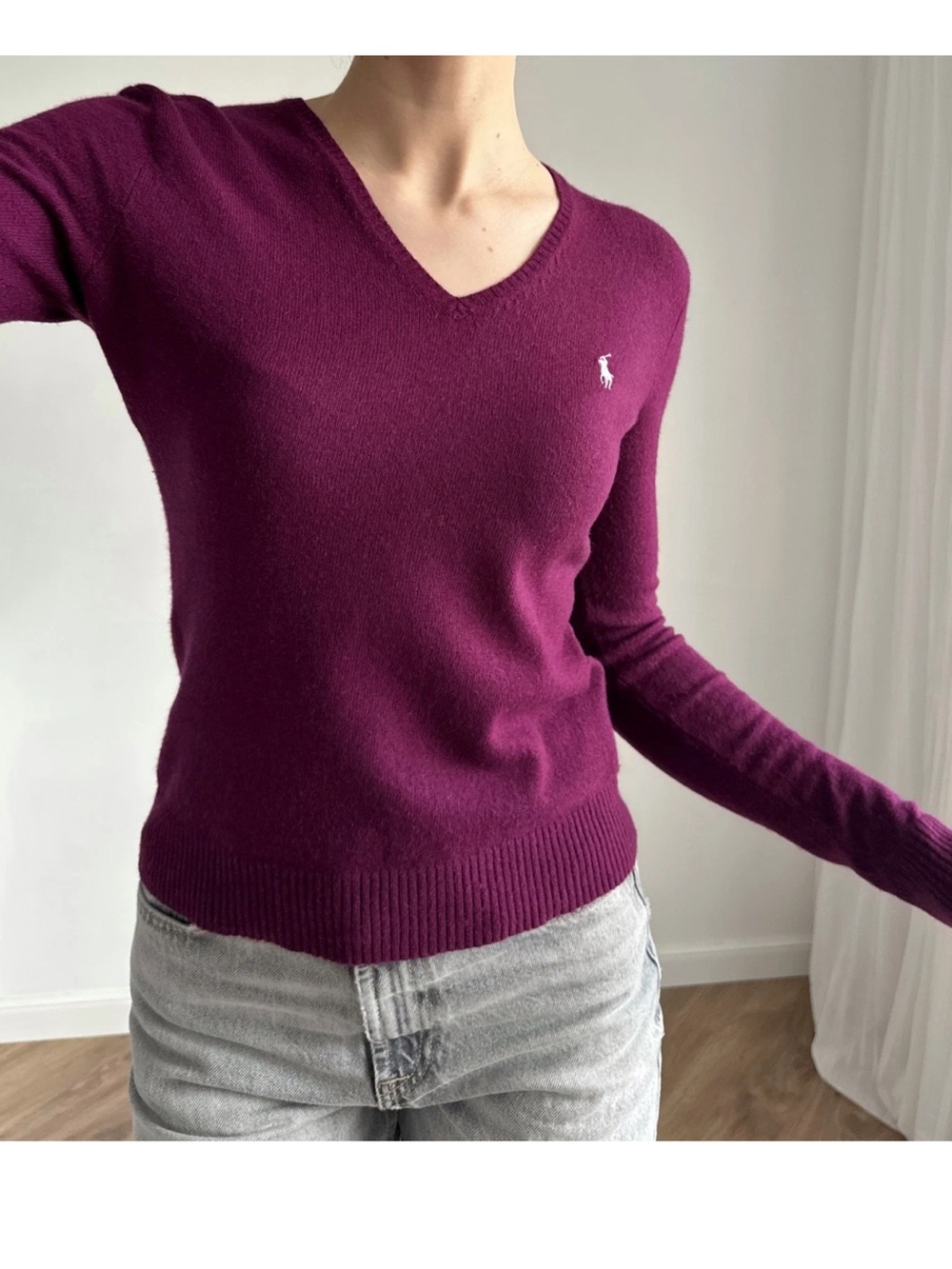 Ralph Lauren Women's V-Neck Long Sleeve Top Size: L